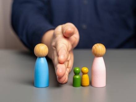 Chicago IL DCFS investigation defense lawyer